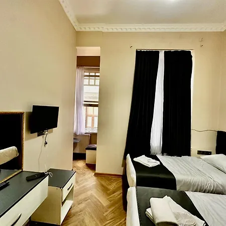 Taksim Palace Отель