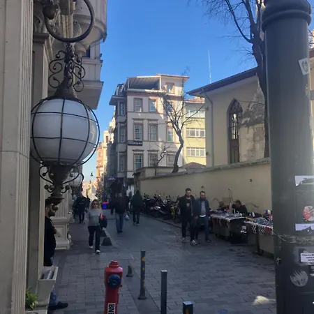 Отель Taksim Palace *