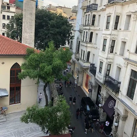 Отель Taksim Palace *