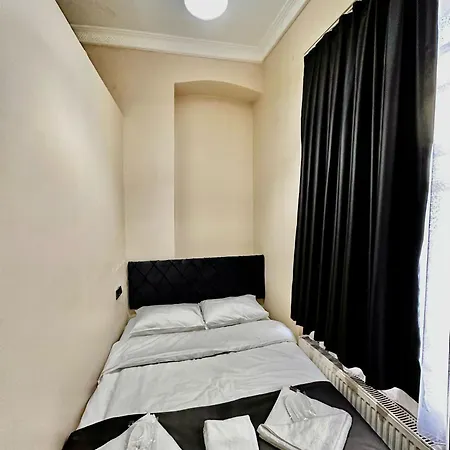 Taksim Palace *